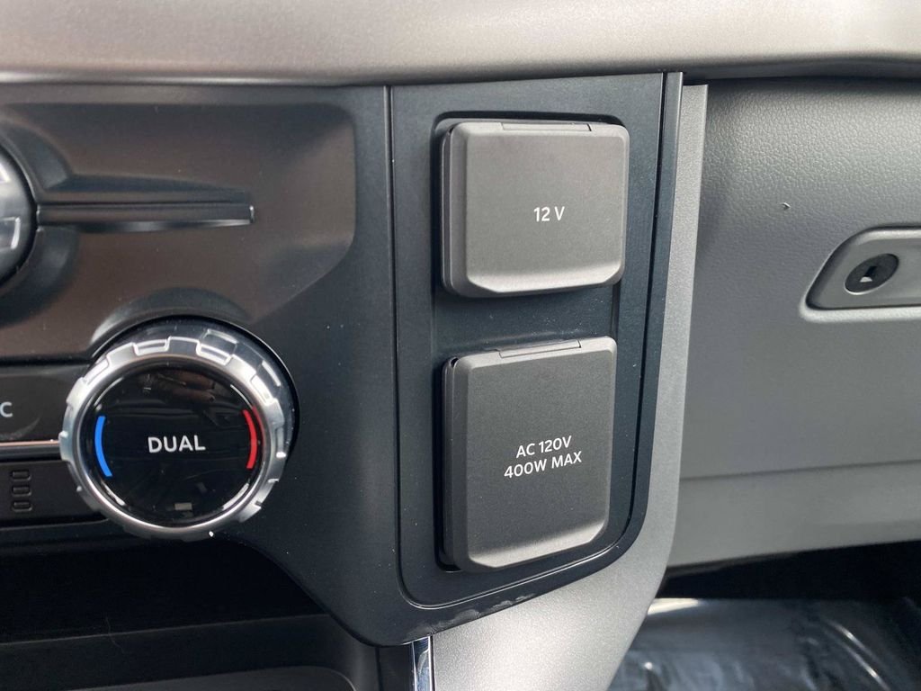 New 2026 Oxford White Ford XLT image 20