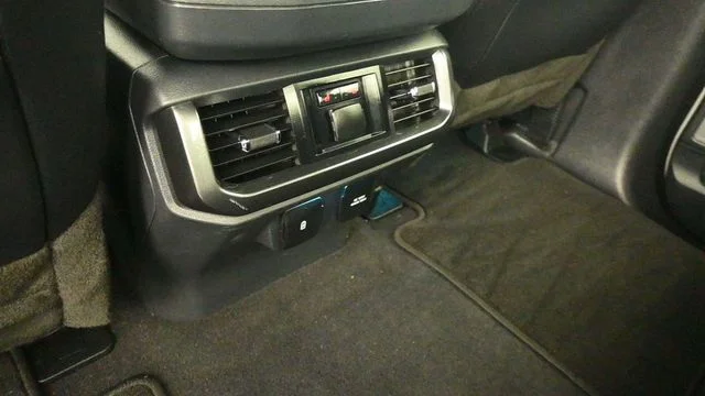 Used 2023 White Ford Lariat image 13