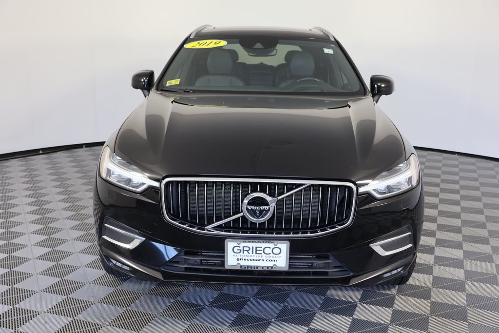 Used 2019 Black Volvo T5 Inscription image 3