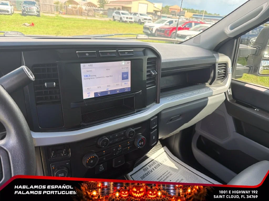 Used 2023 White Ford XL image 20