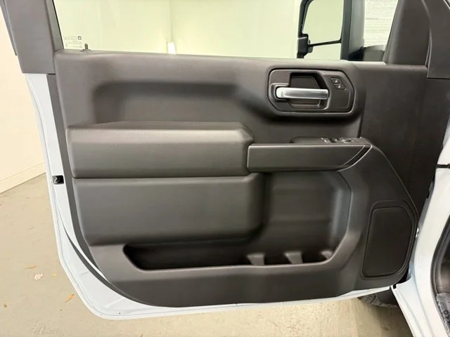 New 2026 Summit White Chevrolet Work Truck image 13