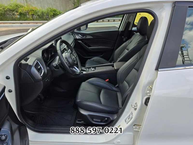 Used 2018 Snowflake White Pearl MAZDA GRAND TOURING image 10