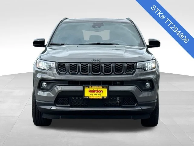 New 2026 Sting-Gray Clearcoat Jeep Latitude image 3