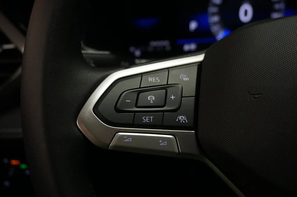 New 2026 Gray Volkswagen 1.5T SE Black image 18