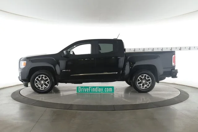 Used 2022 Black GMC AT4 w/Cloth image 9