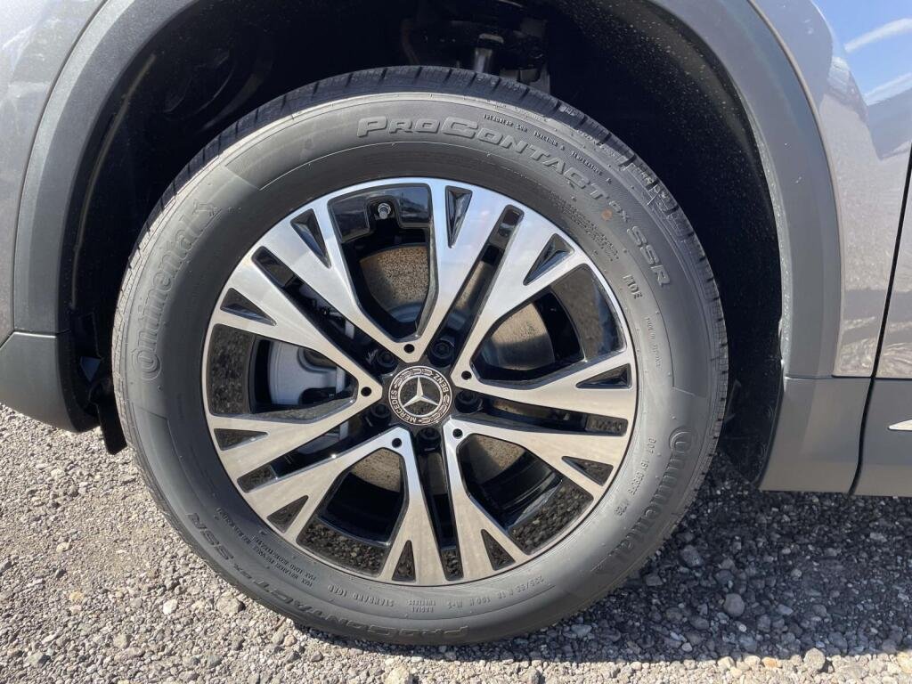 New 2026 Mountain Grey Metallic Mercedes-Benz GLA 250 image 14