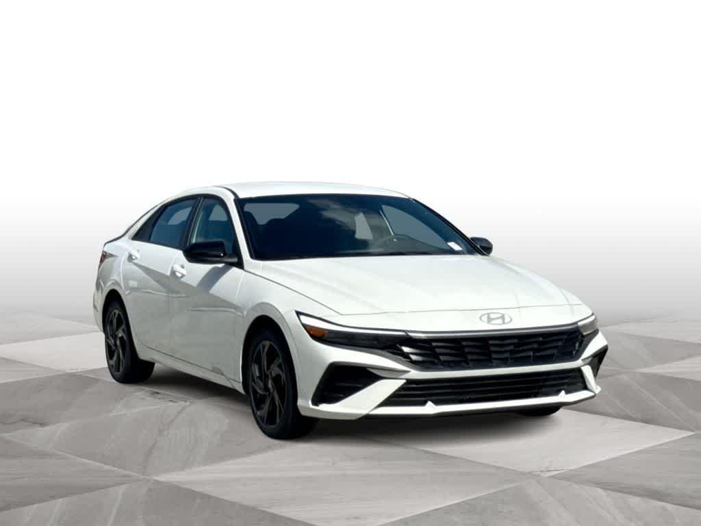 2026 Hyundai Elantra SEL Sport - Photo 2