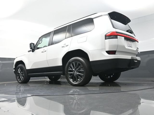 Used 2024 White Lexus 550 Premium image 55