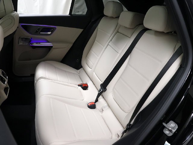 New 2027 Obsidian Black Metallic Mercedes-Benz GLC 300 image 38