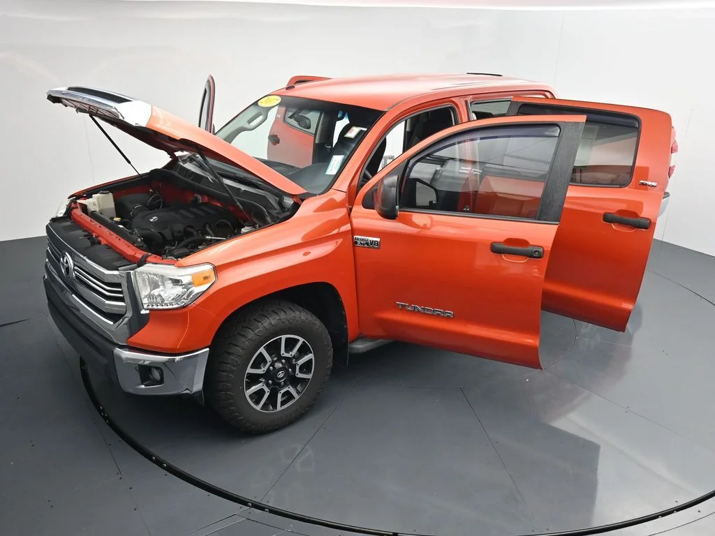 Used 2017 Red Toyota SR5 image 40