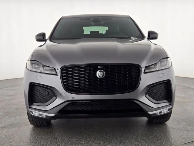 2026 Jaguar F-Pace R-Dynamic S - Photo 8