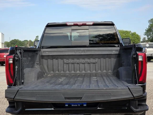 Used 2024 Black GMC Denali image 11