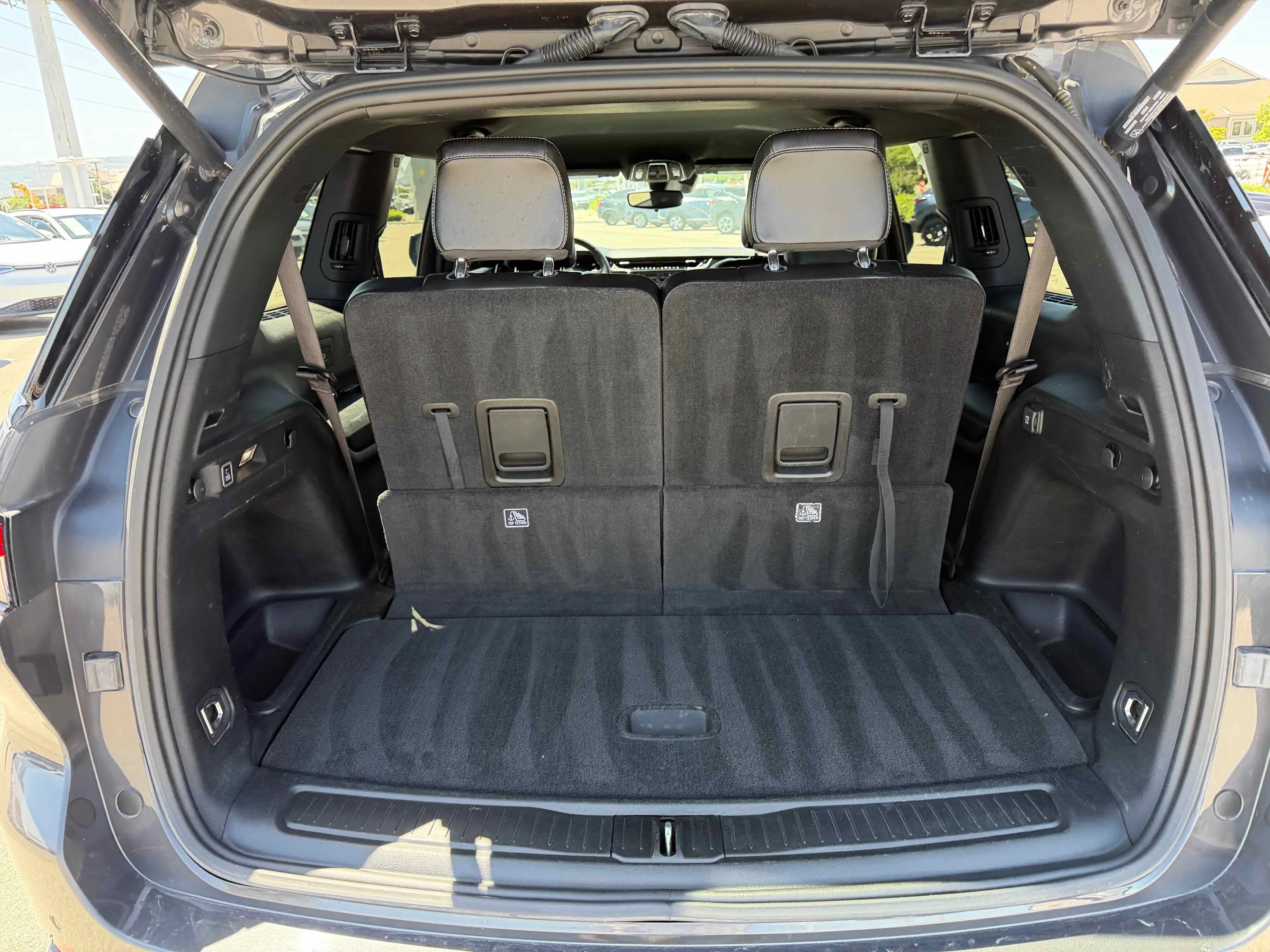 Used 2021 Baltic Gray Metallic Clearcoat Jeep Altitude image 32