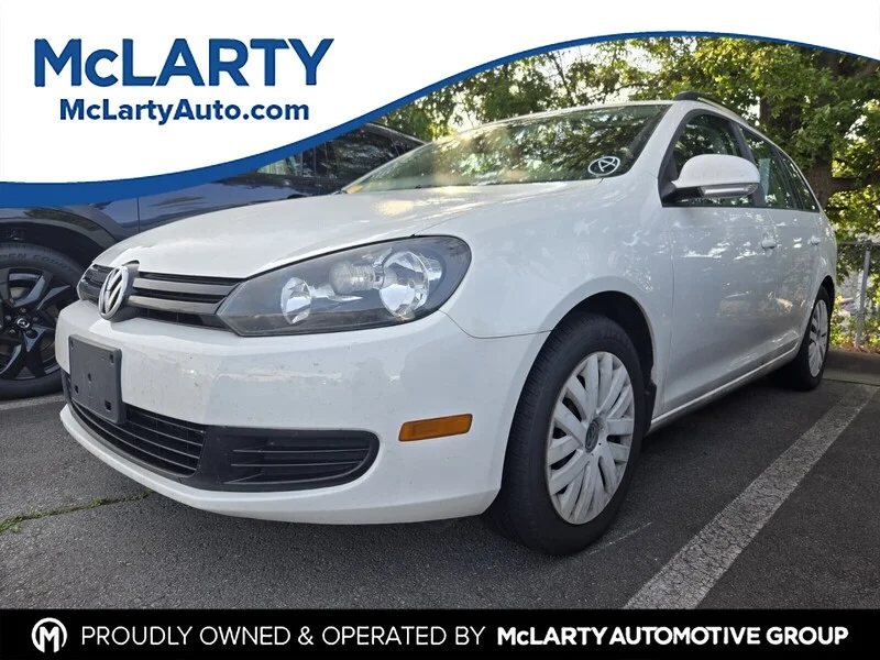 Used 2014 Candy White Volkswagen 2.5L S image 1
