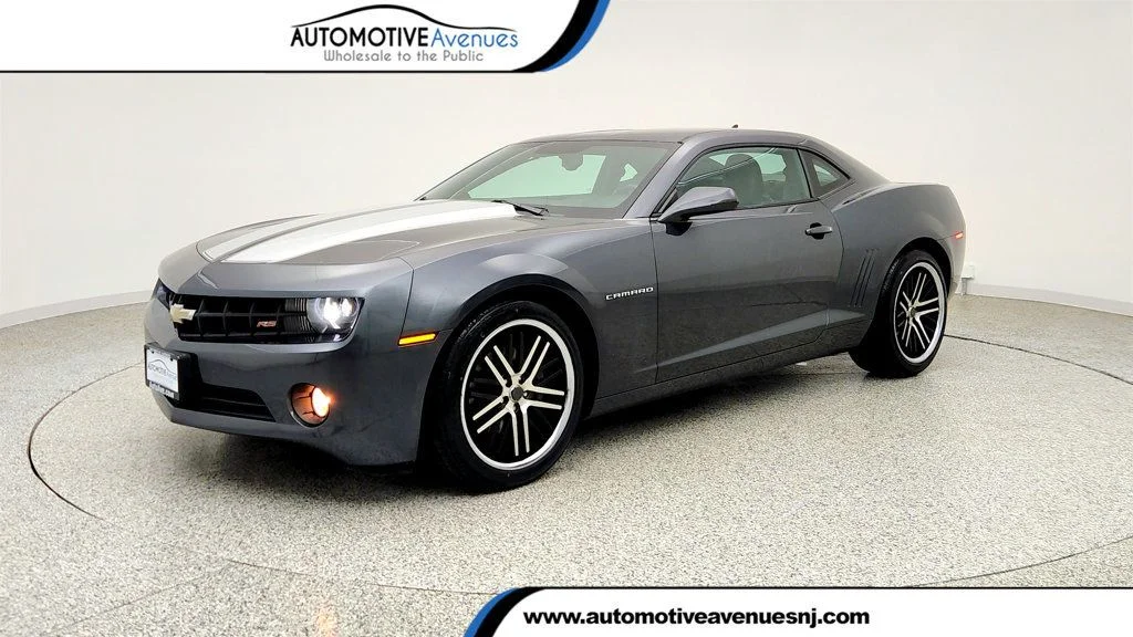 Used 2011 Cyber Gray Metallic Chevrolet 2LT Coupe w/ RS Package, Silver Stripes & Remote Start image 1