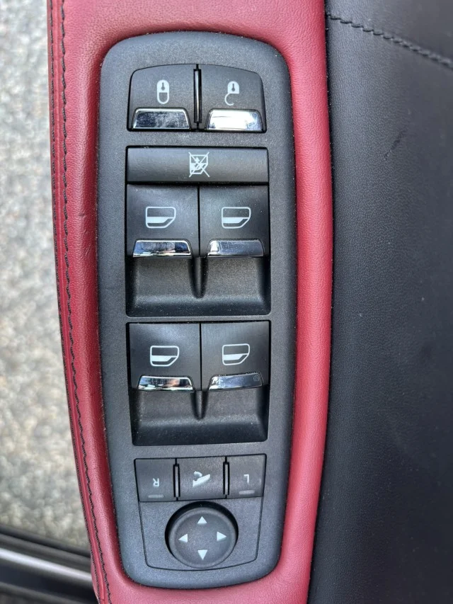 Used 2022 Nero Ribelle Metallic Maserati Modena ~ SPORTIVO PACKAGE & BOWERS & WILKINS image 28