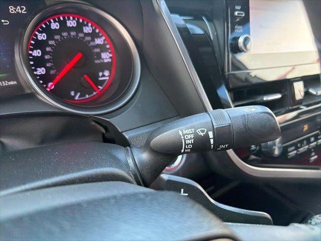 Certified Used 2021 MID BLK/WIND CHILL Toyota  image 34