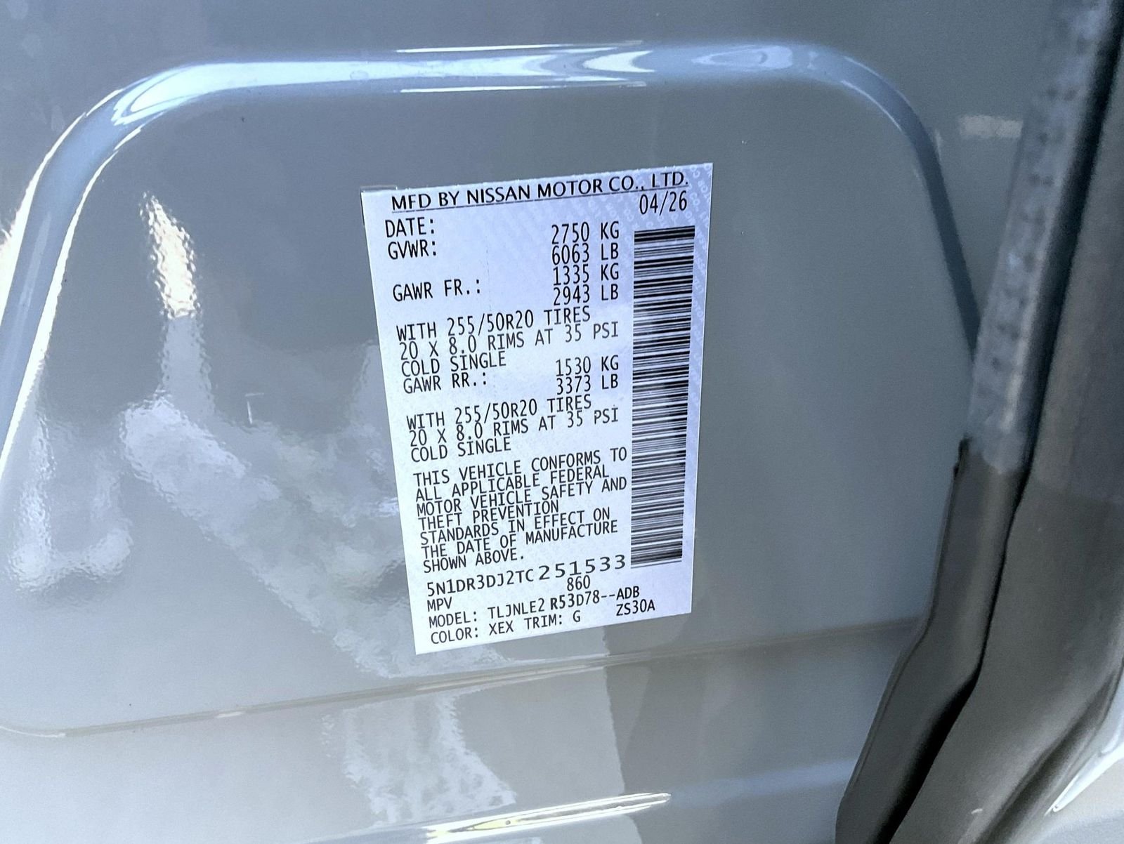 New 2026 Boulder Gray Pearl / Super Black Two-tone Nissan Platinum image 27