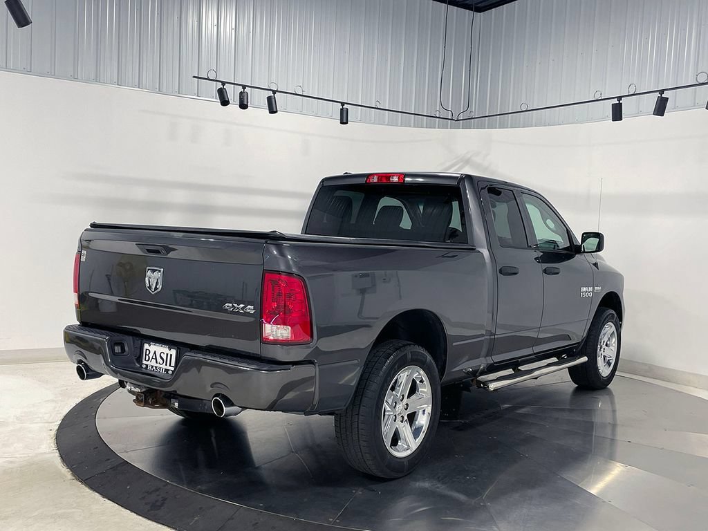 Used 2017 Granite Crystal Clearcoat Metallic Ram Express image 6