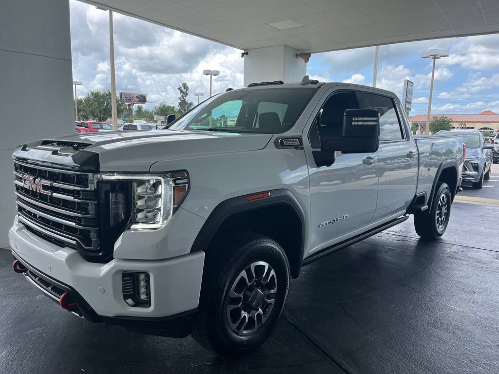 2023 GMC Sierra 4WD Crew Cab Standard Box AT4's photo
