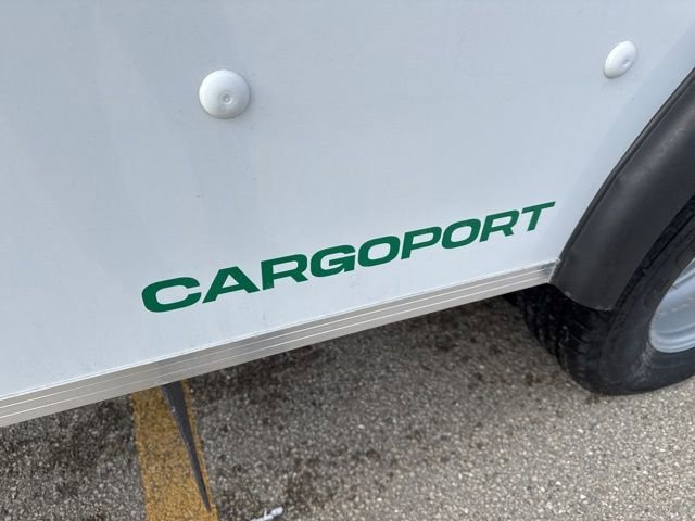 New 2025 Summit White Chevrolet 2WT image 6