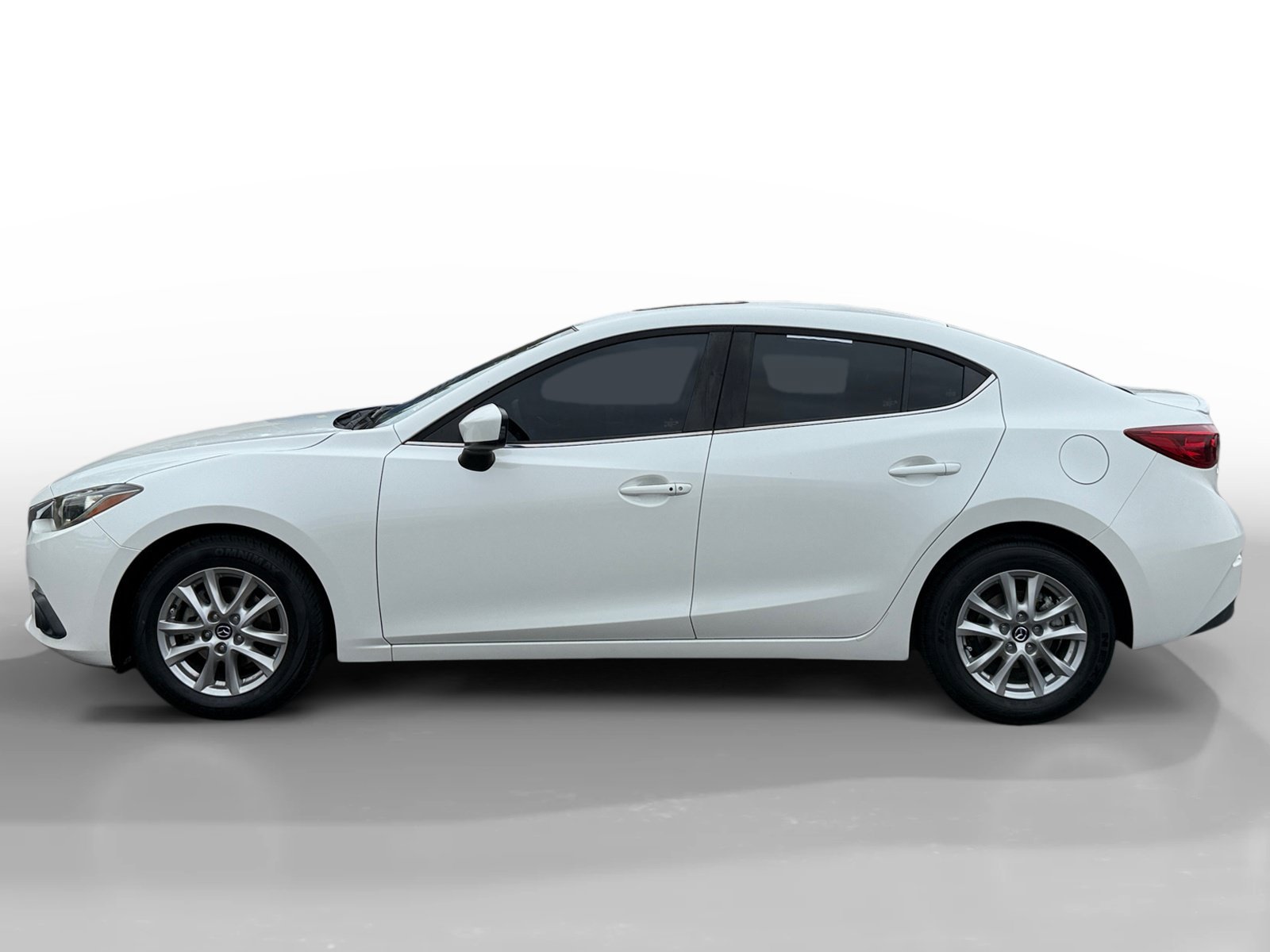 Used 2016 Snowflake White Pearl Mazda i Touring image 2