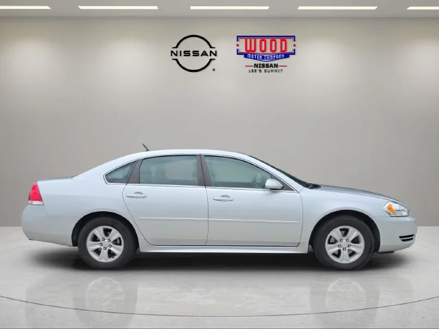 Used 2014 Silver Ice Metallic Chevrolet LS image 2