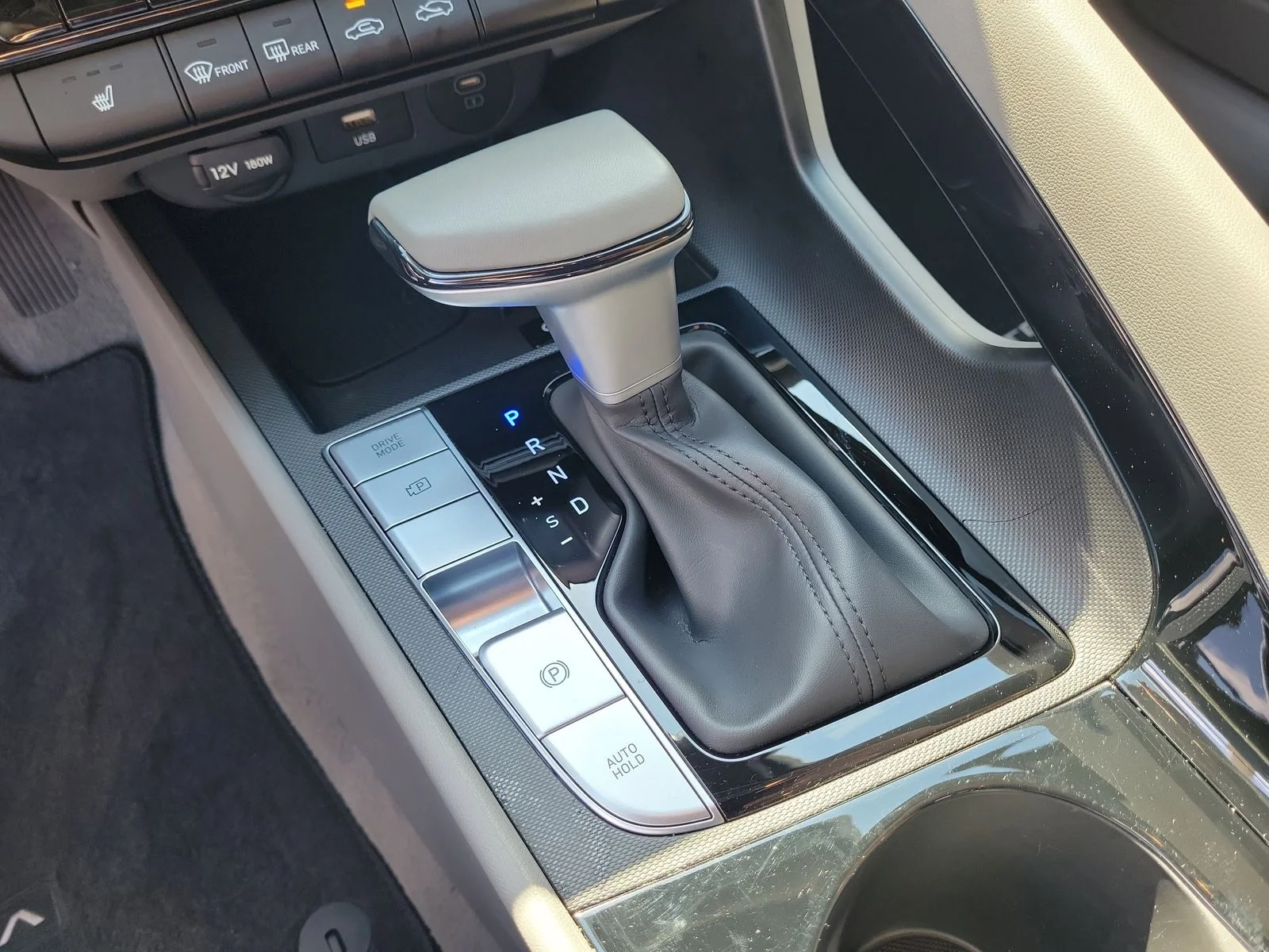 Certified Used 2025 Gray Hyundai SEL Convenience image 26