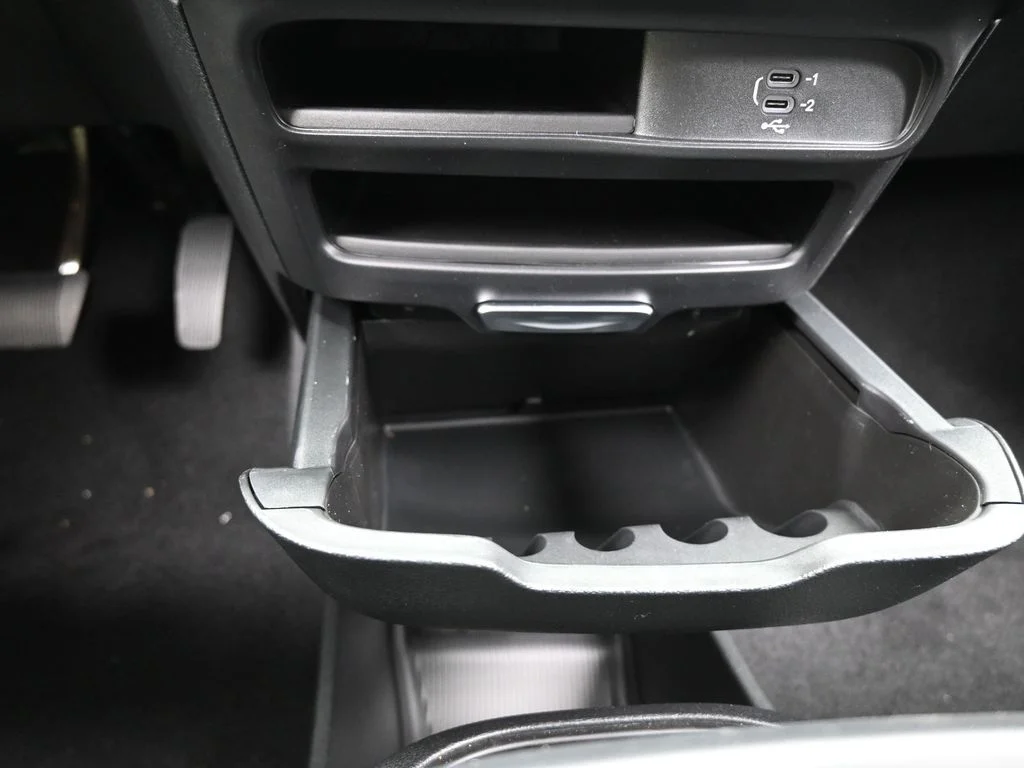 2026 Chrysler Voyager LX - Photo 19