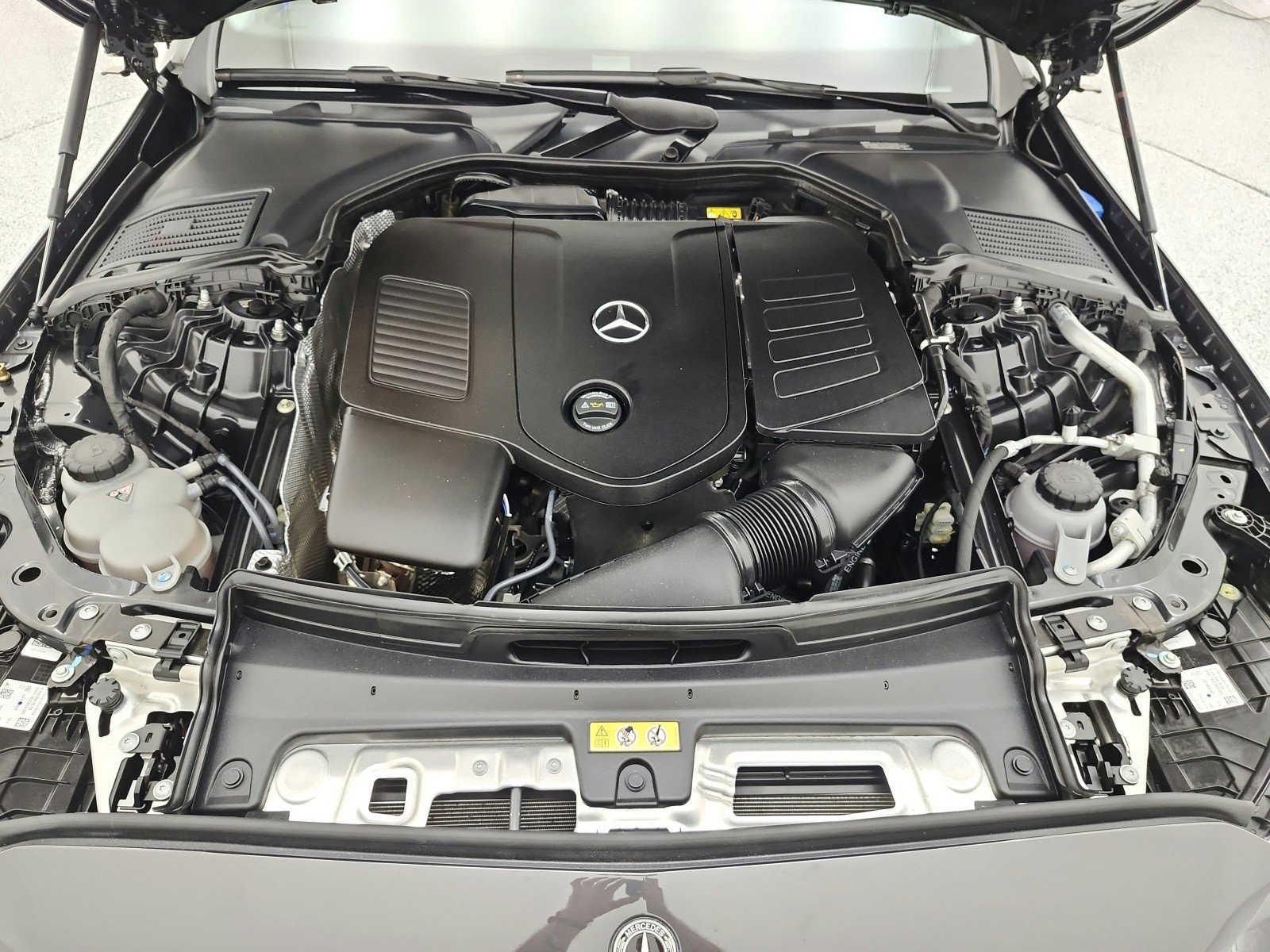 Used 2023 Graphite Grey Metallic Mercedes-Benz C 300 Sedan image 25