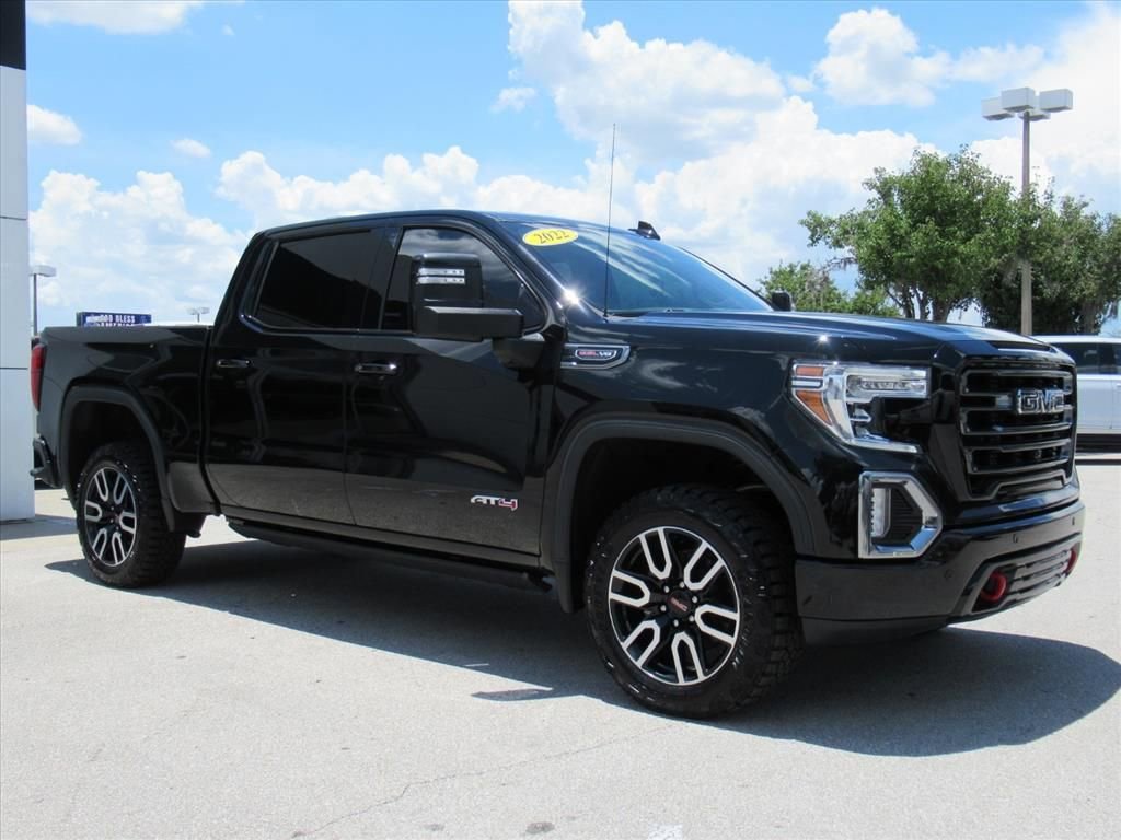 2022 GMC Sierra 4WD Crew Cab Short Box AT4's photo