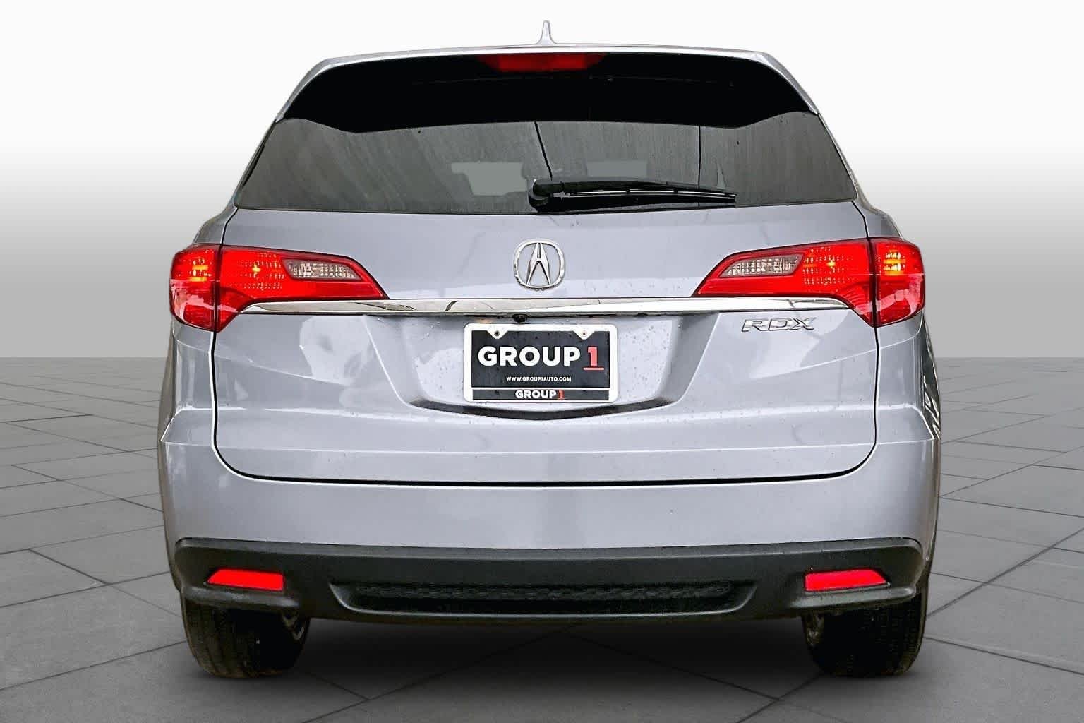 Used 2013 Forged Silver Metallic Acura Tech Pkg image 4