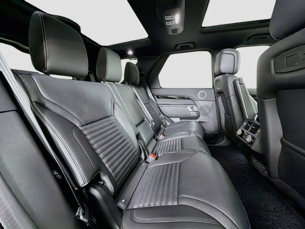New 2026 Santorini Black Land Rover S image 29