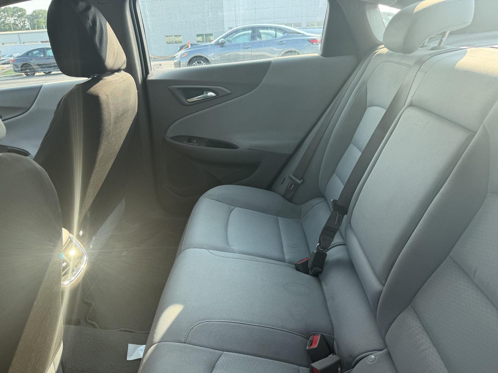Used 2022 Summit White Chevrolet LT image 11