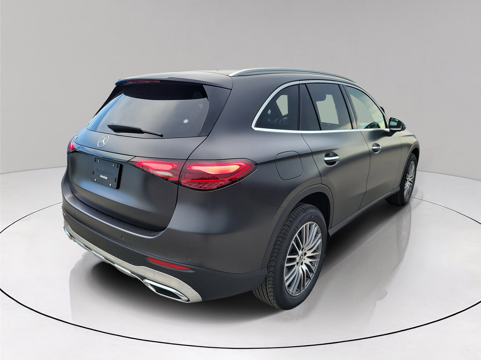 New 2027 MANUFAKTUR exclusive graphite grey magno Mercedes-Benz GLC 300 image 35