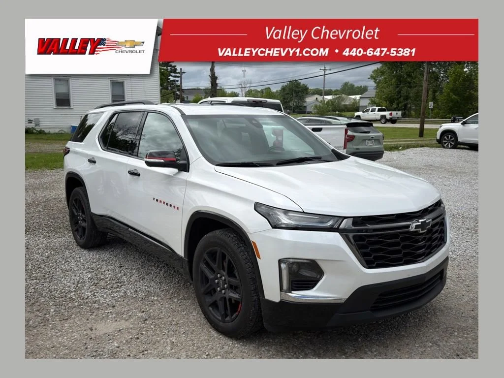 2023 Chevrolet Traverse AWD Premier's photo