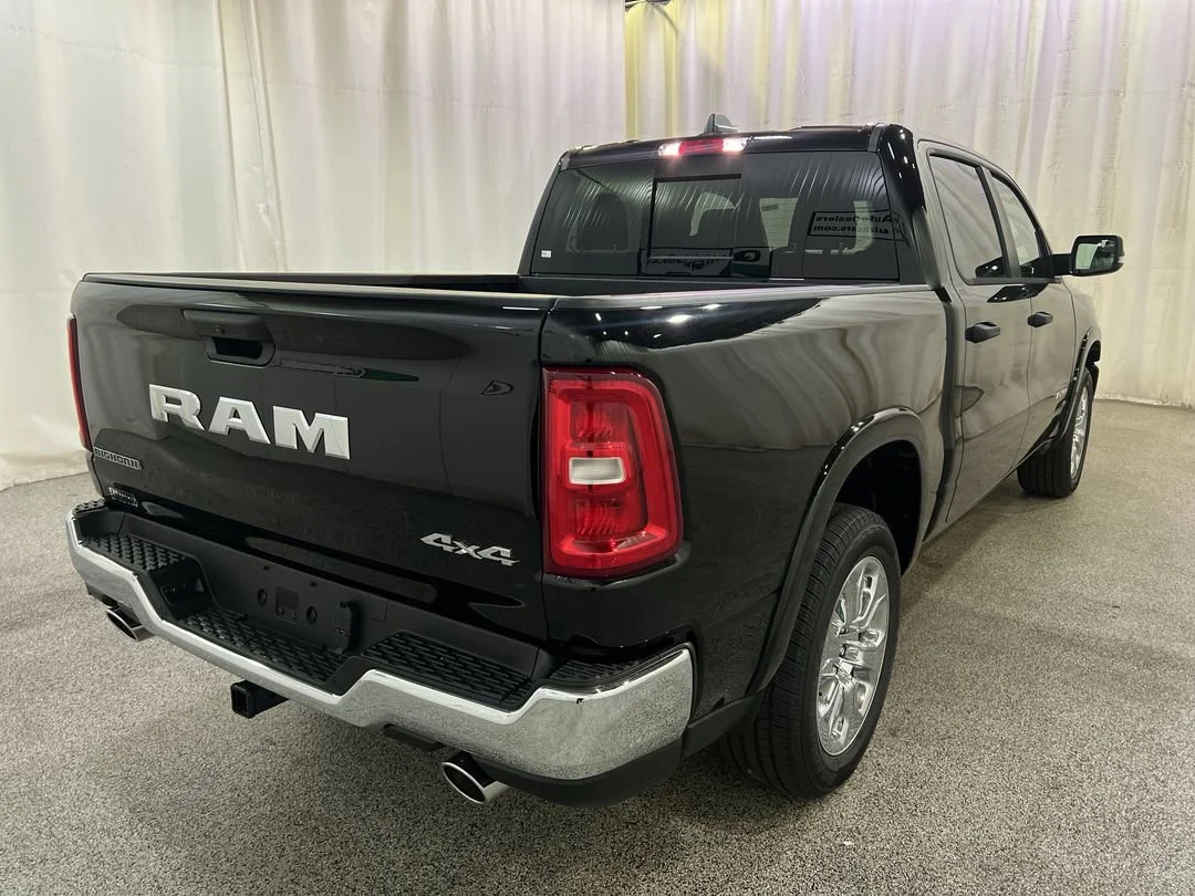 New 2026 Diamond Black Crystal Pearl-Coat Exterior Paint RAM Big Horn image 8