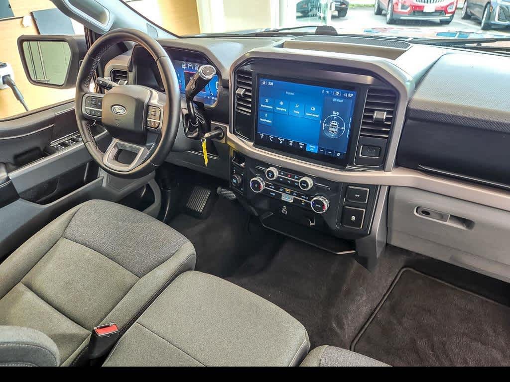 2025 Ford F-150 XLT - Photo 21