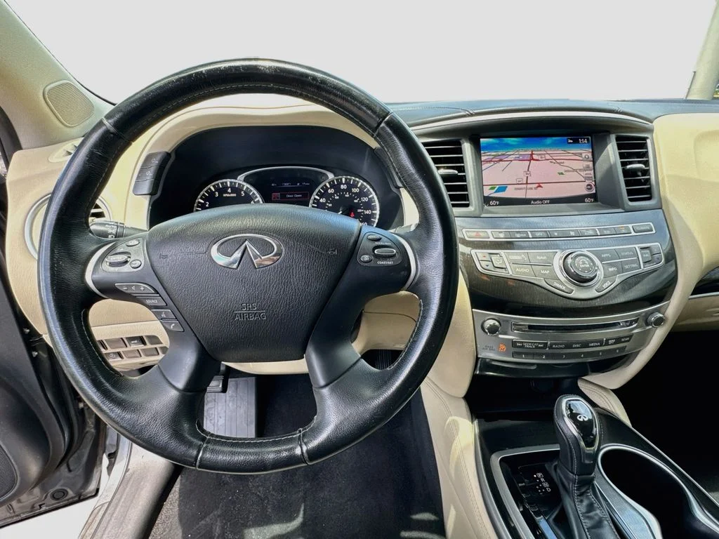 Used 2018 Gray INFINITI Base image 12