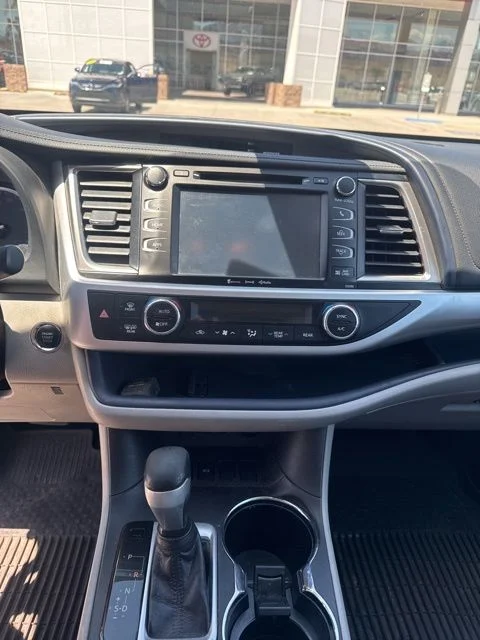 2019 Toyota Highlander XLE - Photo 7