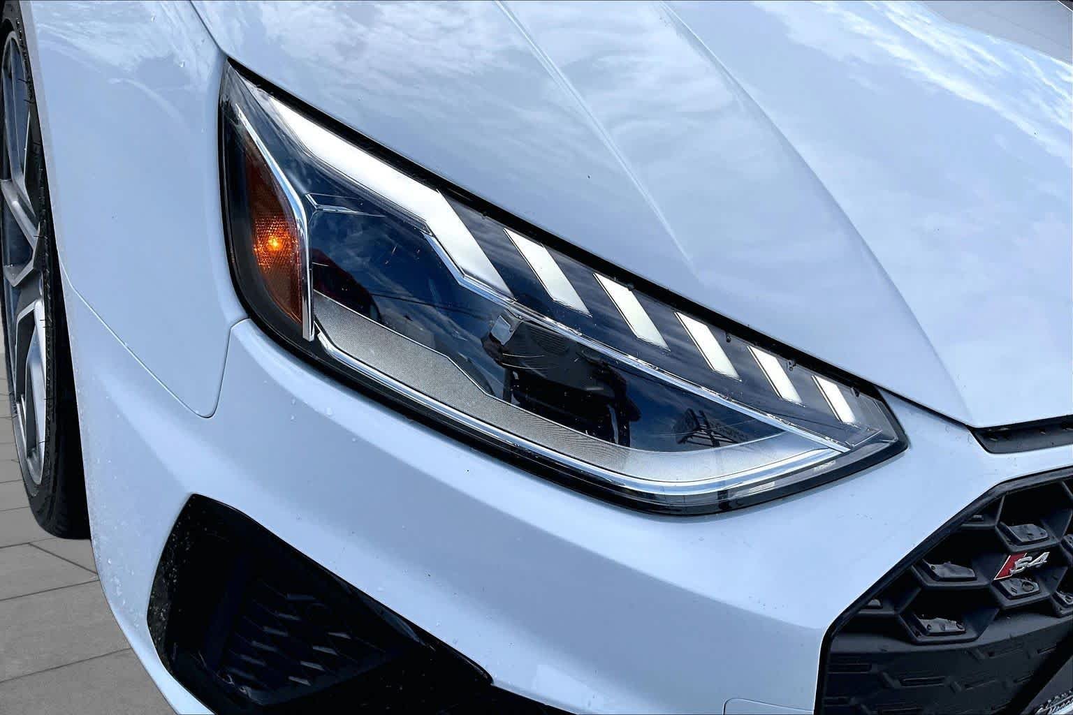 Used 2021 Glacier White Metallic Audi Premium Plus image 26