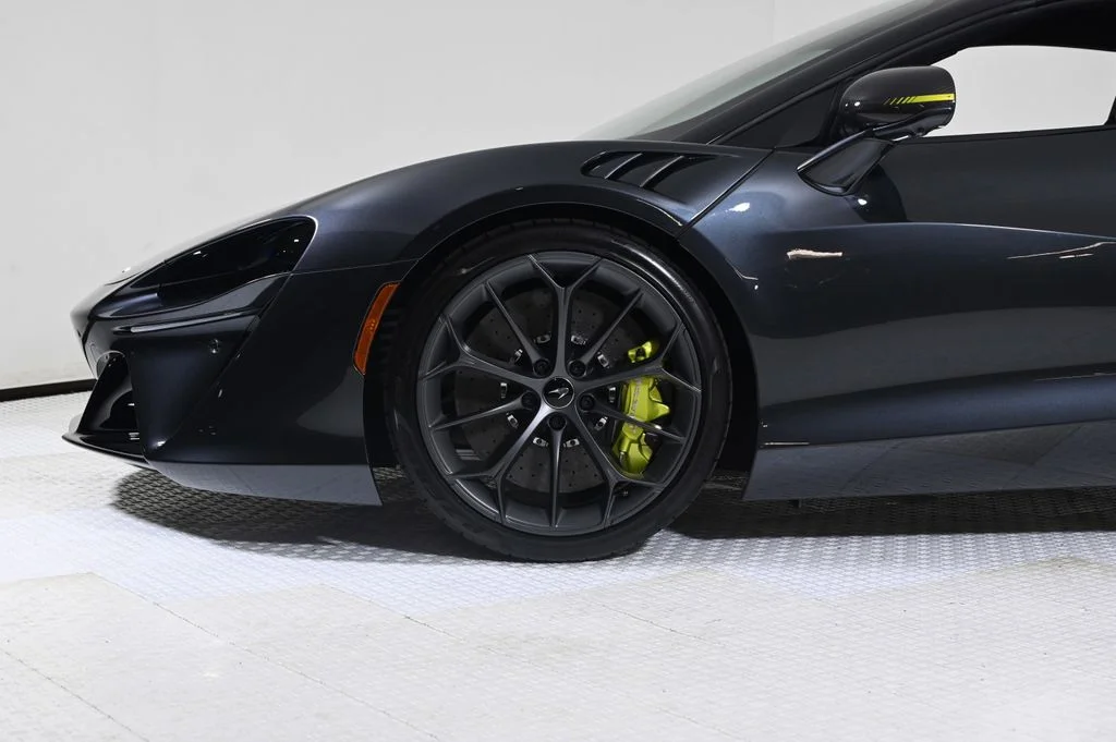 New 2026 Plateaux McLaren Spider image 25