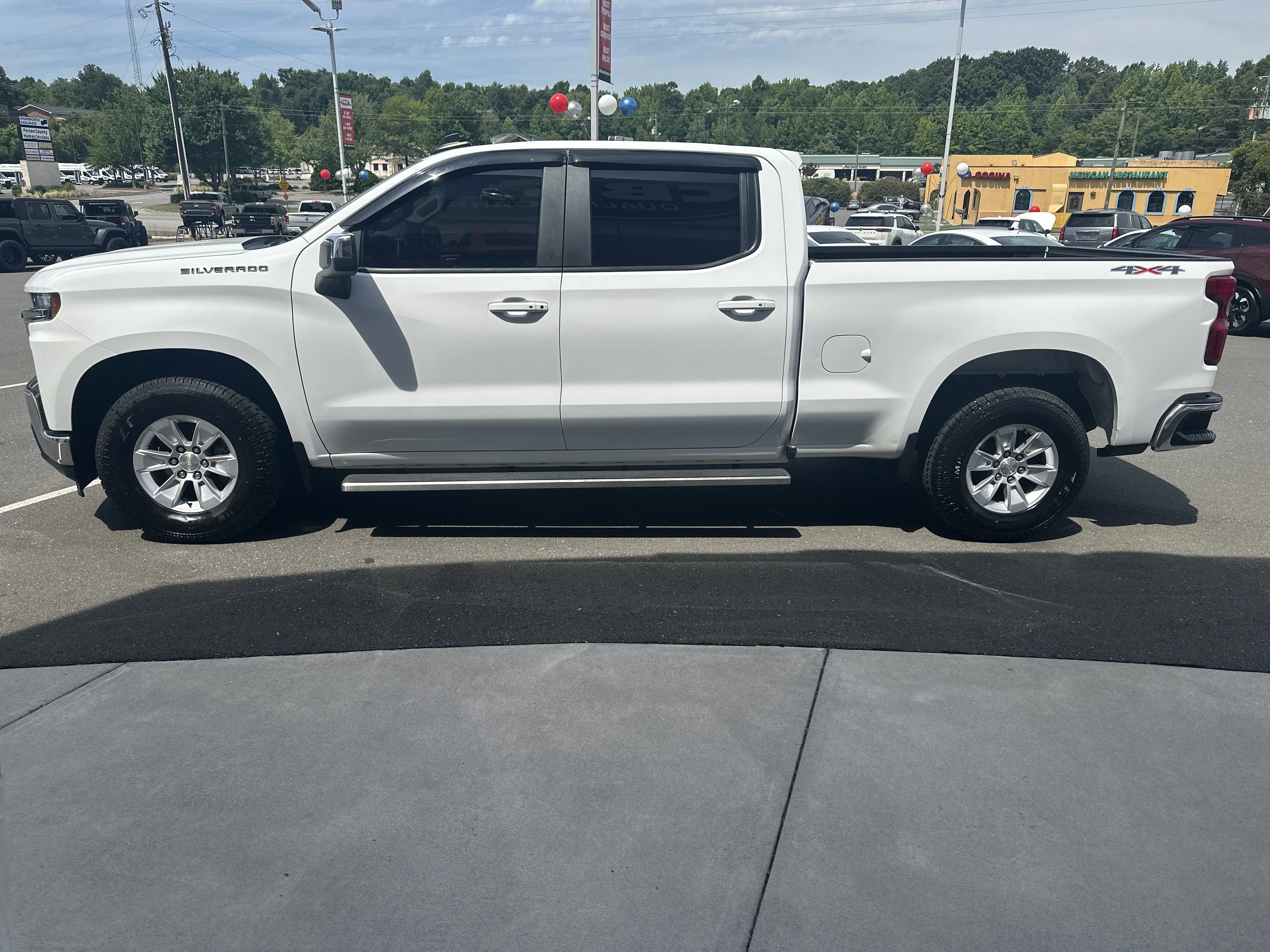 Used 2019 Summit White Chevrolet LT image 5