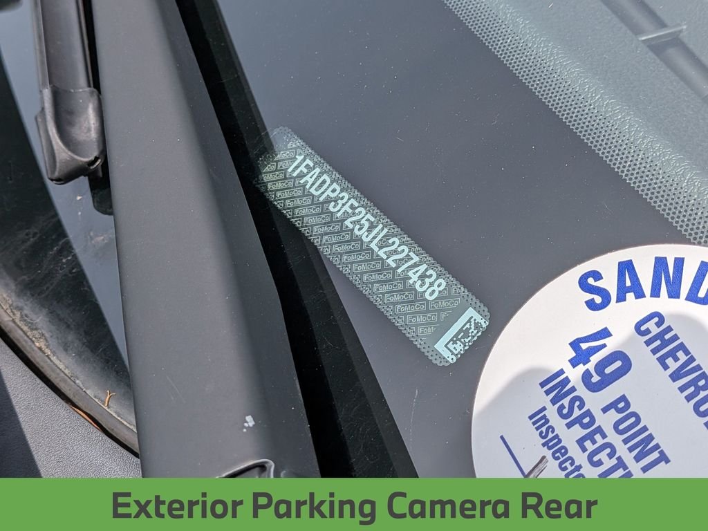 Used 2018 Gray Ford SE image 31