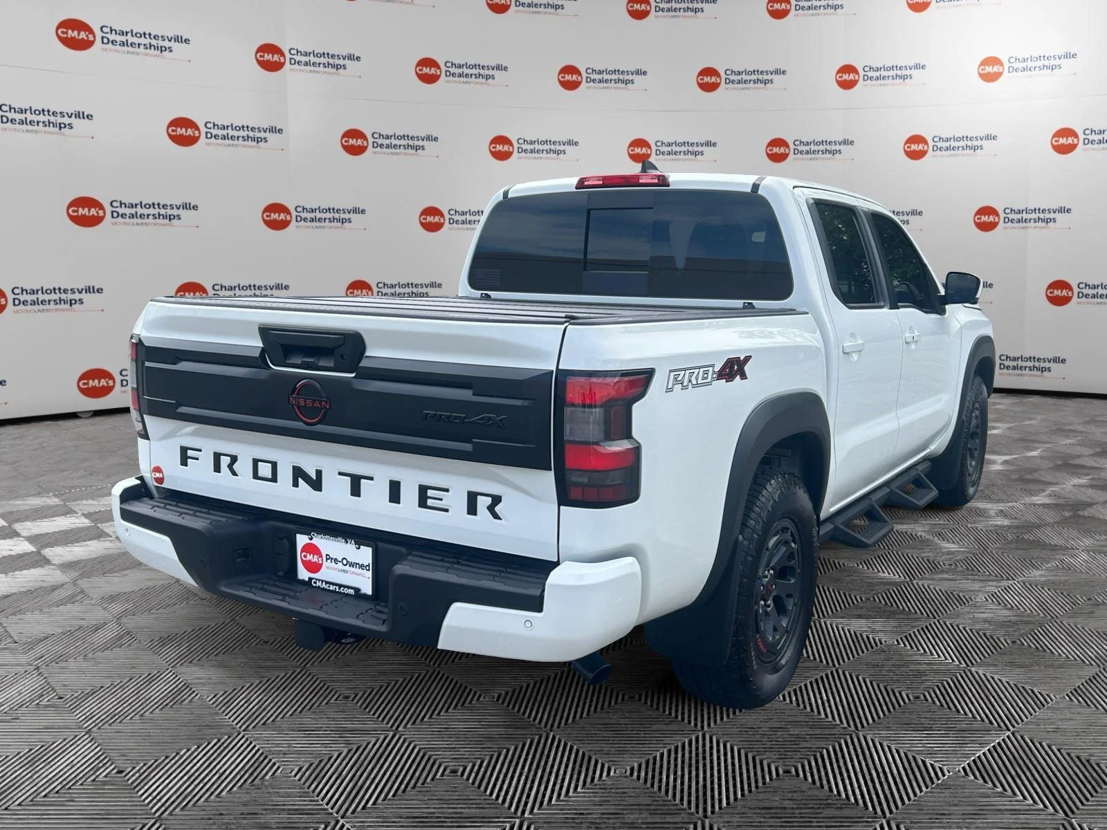 Used 2026 Glacier White Nissan PRO-4X image 5