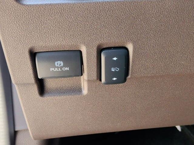 New 2026 Glacier Gray Metallic Tri-Coat Ford F-250® King Ranch® image 70