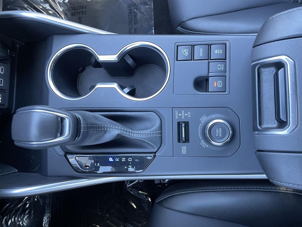 Used 2025 Silver Toyota XLE image 23
