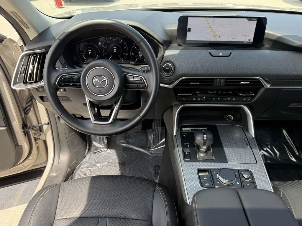 Used 2024 Silver Mazda Preferred image 17