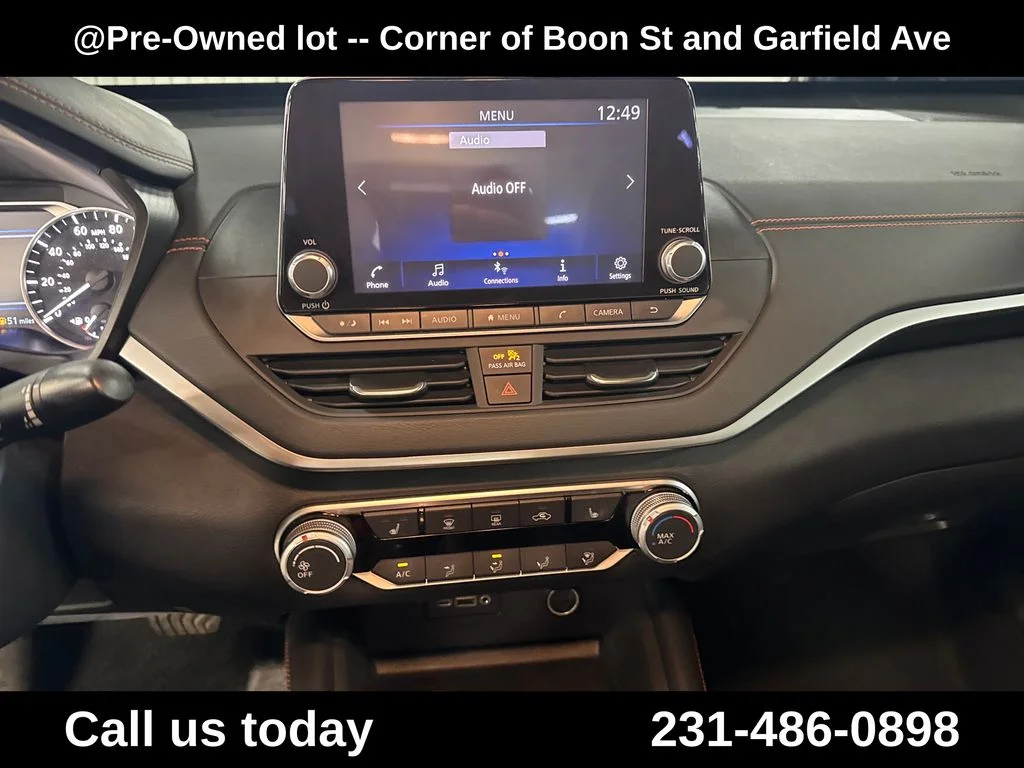 Used 2020 Black Nissan 2.5 SR image 19