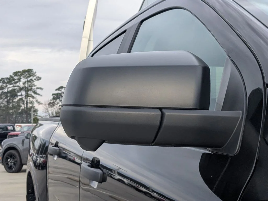 New 2025 Shadow Black Ford XLT image 10